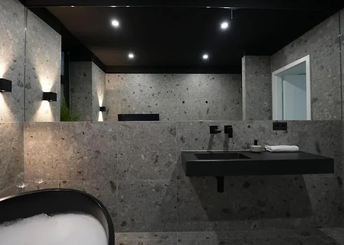 Appartamento Luxusapartment Mit Badewanne Und Parkplatz