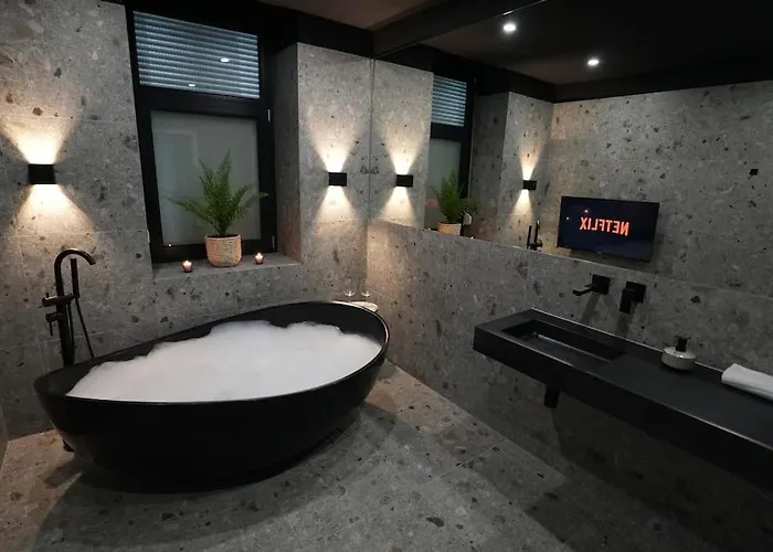 Luxusapartment Mit Badewanne Und Parkplatz Appartement *